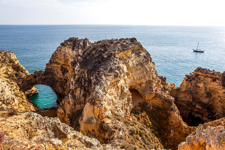 Idyllisch strand, zuidkust Portugal, fotogalerij, zee, kleuren, rotsen, kliffen, fotoverkoop