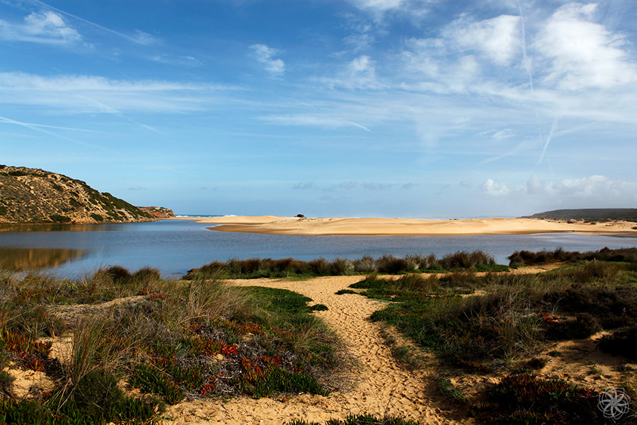 Praia da Bordeira, Algarve, Portugal, Carrapateira, galerij, mooie stranden